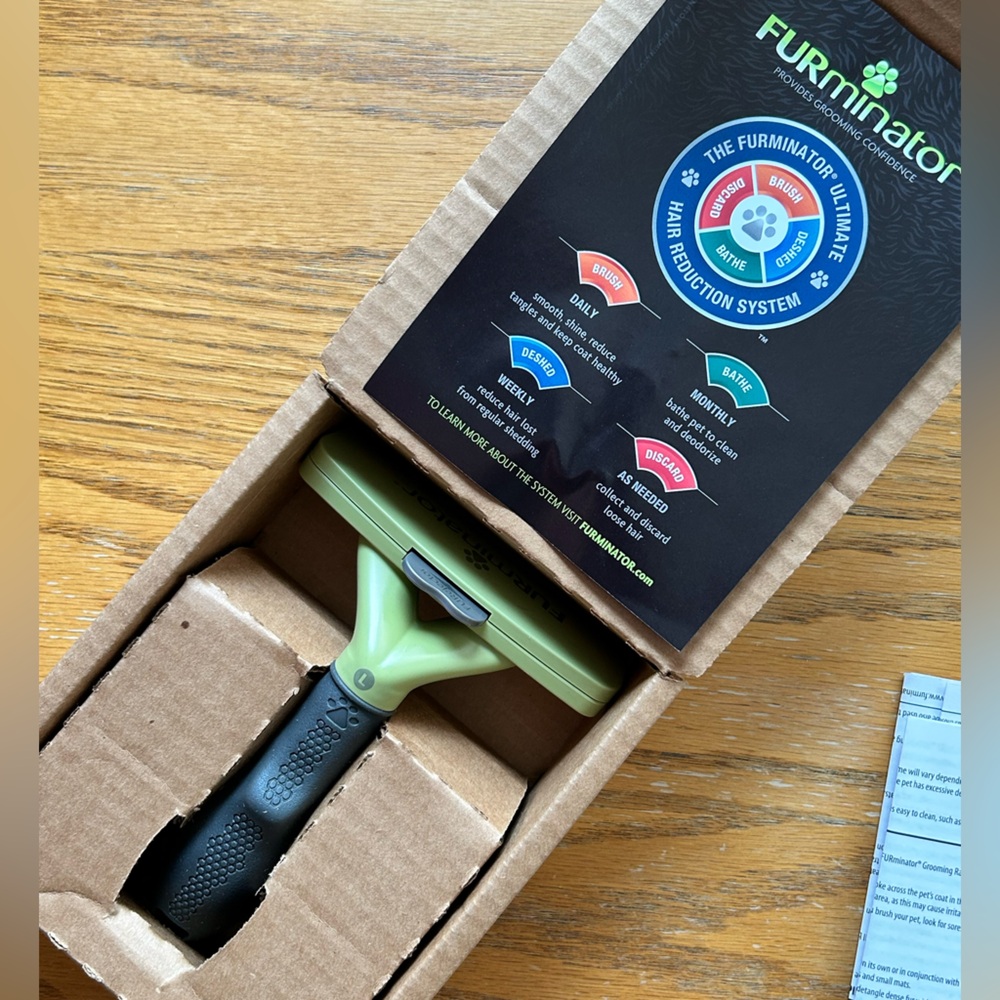 FURminator Undercoat Deshedding Tool - Black